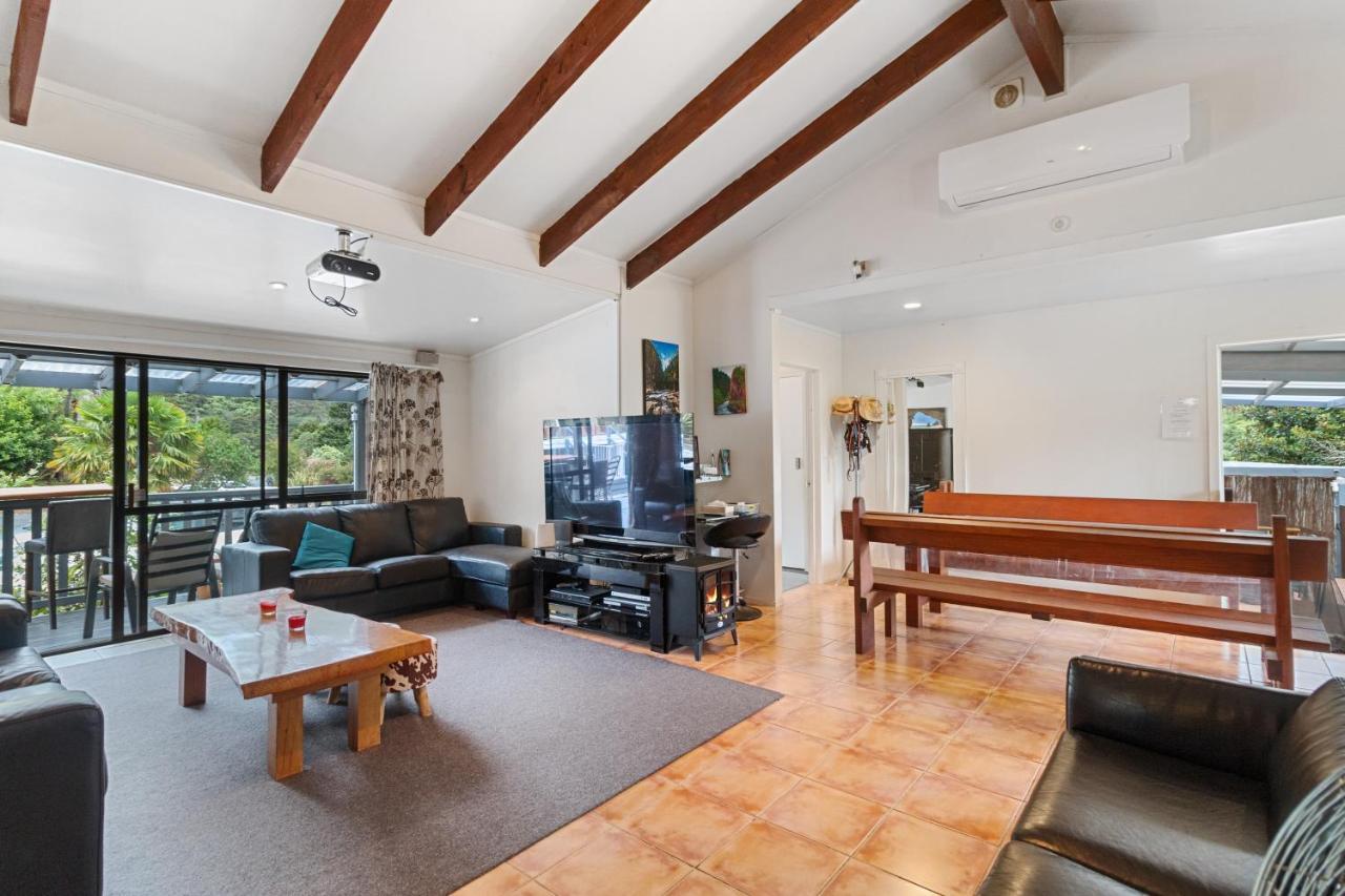 Riverside Accommodation Karangahake Екстериор снимка