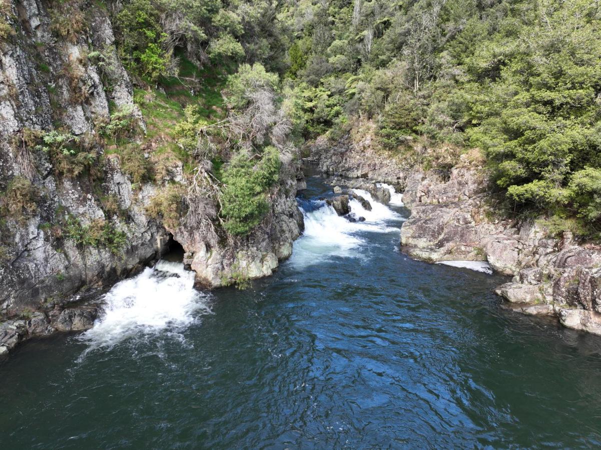 Riverside Accommodation Karangahake Екстериор снимка