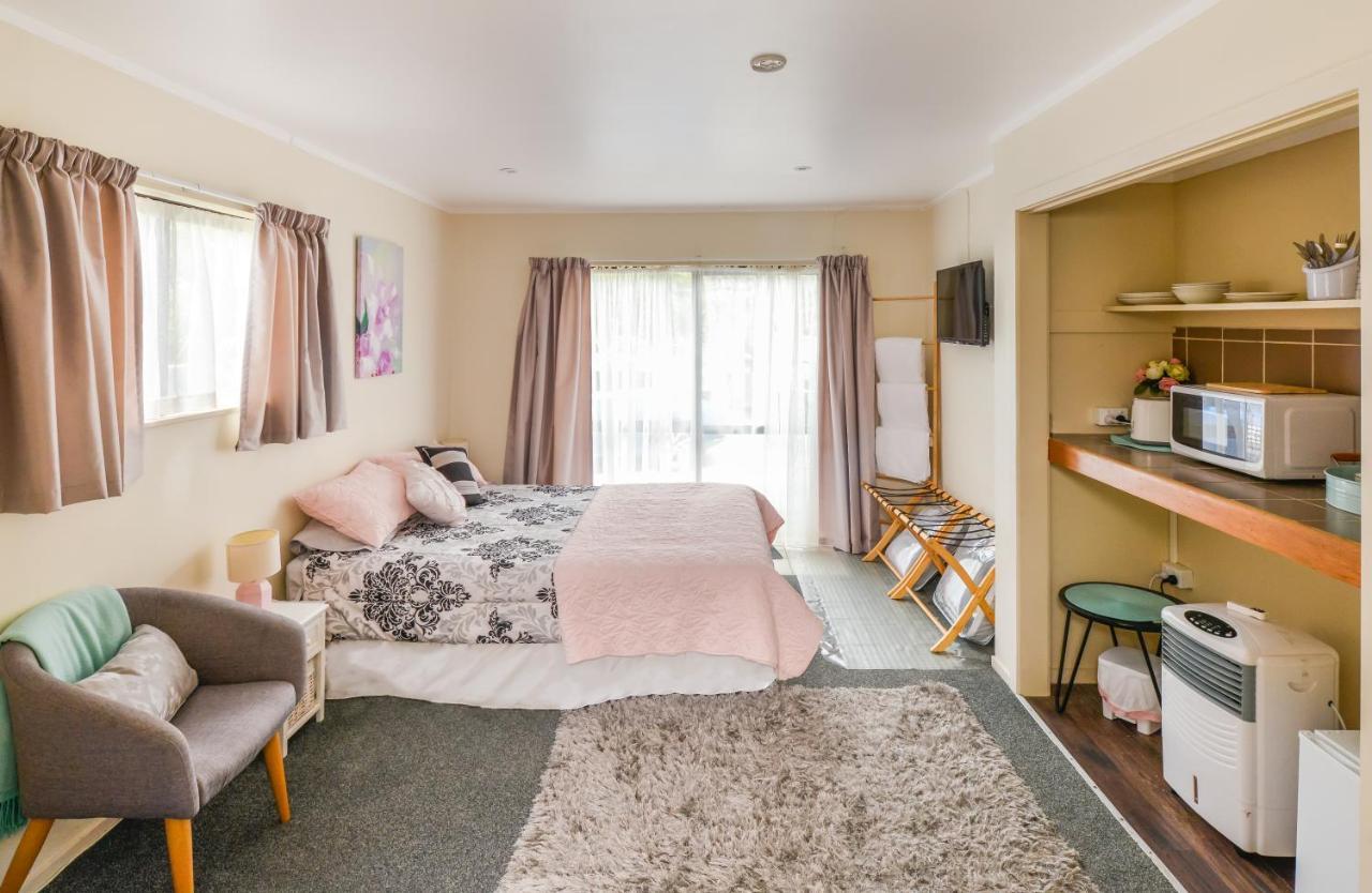 Riverside Accommodation Karangahake Екстериор снимка